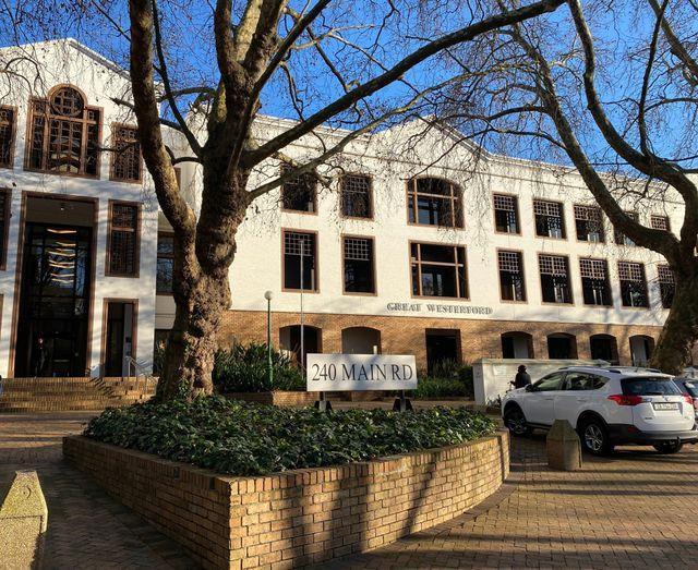 To Let commercial Property for Rent in Rondebosch Western Cape